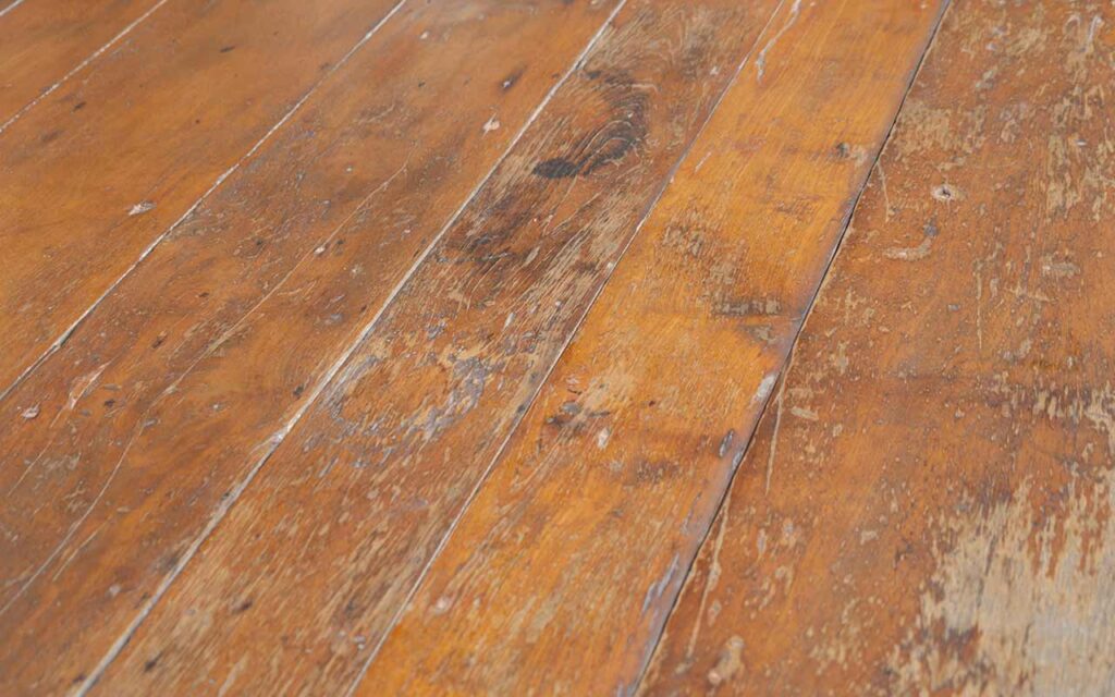 fissures : comment protéger votre parquet contre